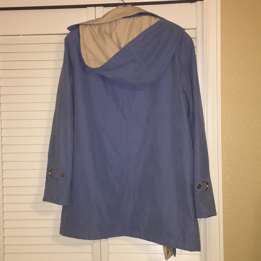 Coat - Picture 2 of 2